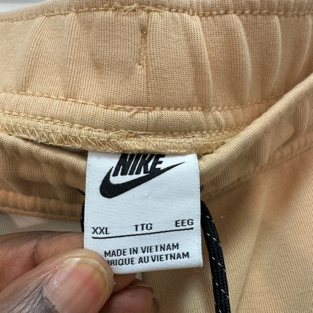 Nike Sportswear Tech Fleece Joggers Cream Light Bone - Picture 8 of 14
